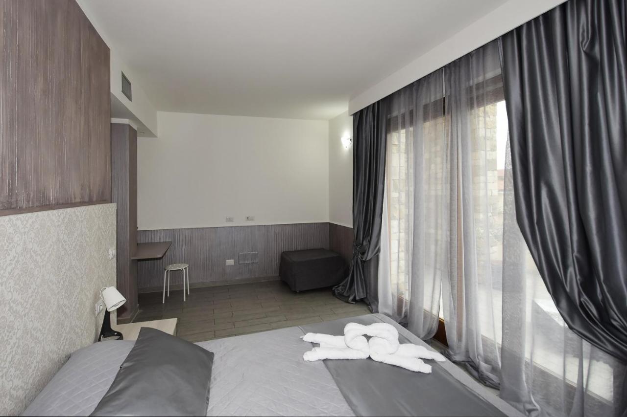 Illuvia Affitto Camere Корнаредо Экстерьер фото