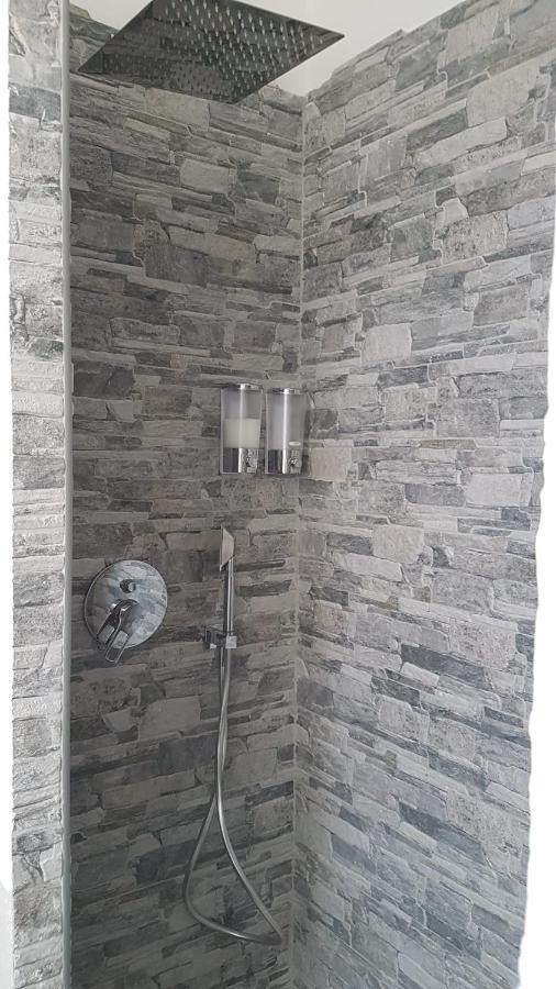 Illuvia Affitto Camere Корнаредо Экстерьер фото