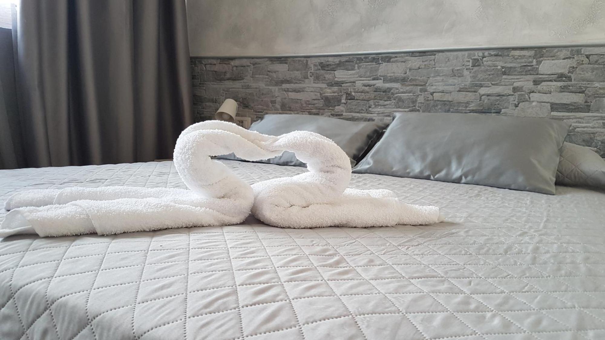 Illuvia Affitto Camere Корнаредо Номер фото